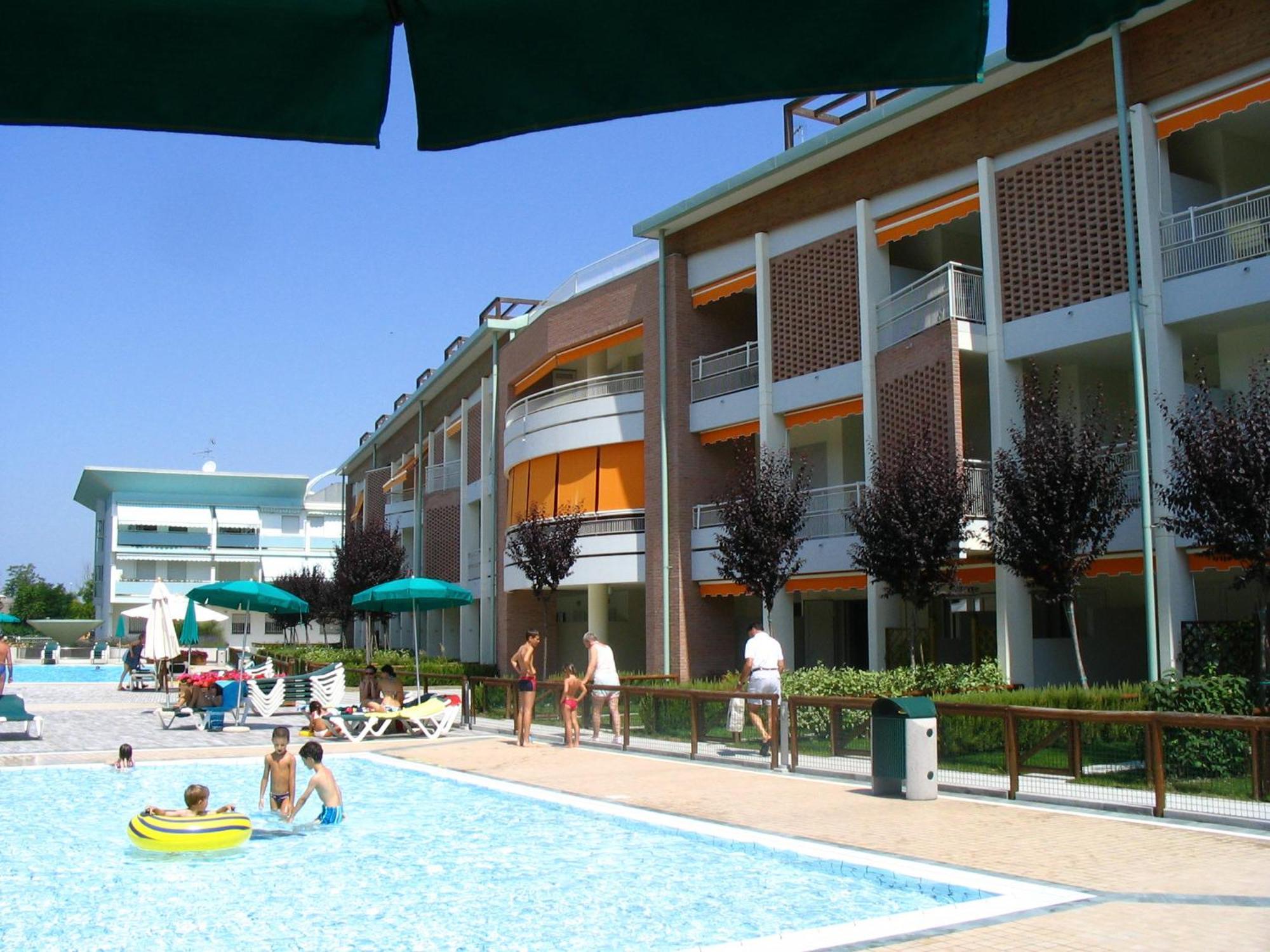 Ferienwohnung Residenza Le Acacie Bibione Exterior foto
